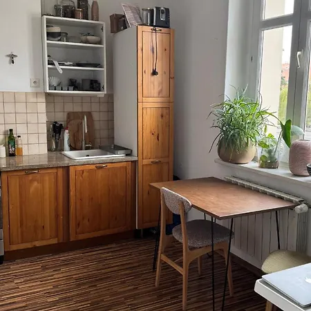 Apartment Cozy Flat With Parking Space Posen